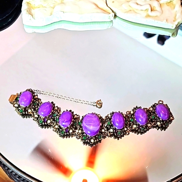 Vintage Purple Cabochon Bracelet - Picture 3 of 4